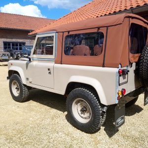 1992 LR LHD 90 200 Tdi Mocca with top left rear