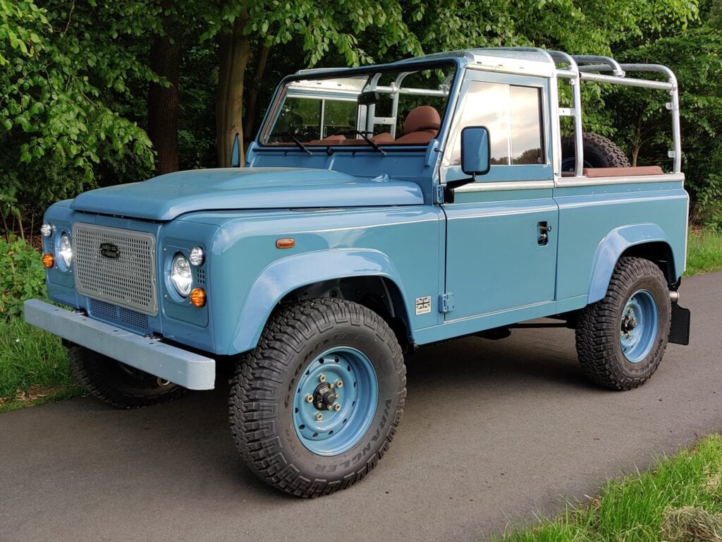 Mini 2009 Defender 90 Soft Top in Heritage style, Pastel Blue