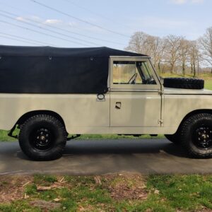 1961 LR LHD Serie 2 109 A right side