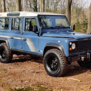 1992 LR LHD Defender 110 CSW 200 Tdi right front