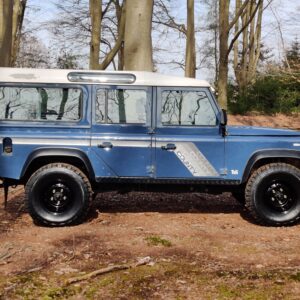 1992 LR LHD Defender 110 CSW 200 Tdi right side