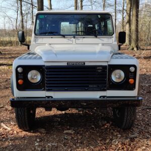 1997 Defender 110 300 Tdi White 107143 A front