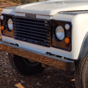 1997 Defender 110 300 Tdi White 107143 A front grill