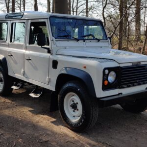 1997 Defender 110 300 Tdi White 107143 A right front