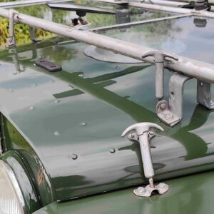 1953 Landrover Series 1 LHD A flip down windshield