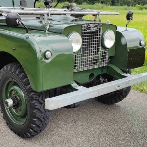 1953 Landrover Series 1 LHD A grill close