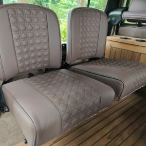 Soft Top Cappuchino 2 x loadfloor seats