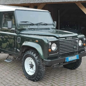 2000 Defender 90 CSW Epsom Green right front