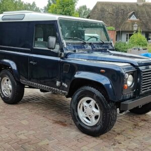 Defender 90 Oslo Blue Td5 right front